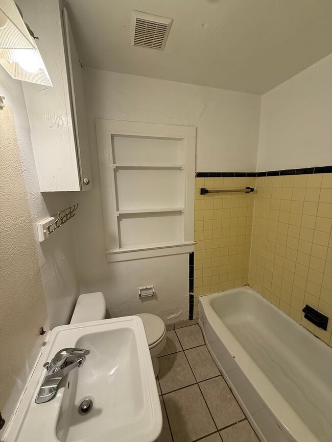 Photo - 4 Bed 2 Bath House with Bonus Room and Fen...