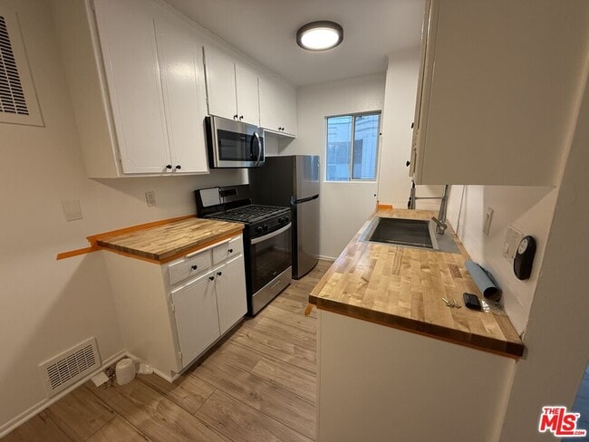 Photo - 1218 McClellan Dr Unit 201