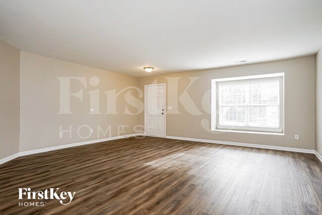 Photo - 204 Hillview Dr