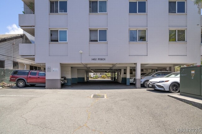 Photo - 1402 Piikoi St