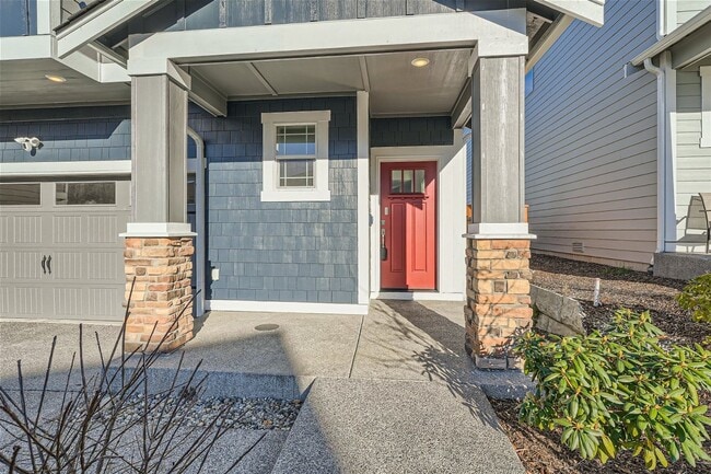 Photo - Stunning design and spacious floor plan nestled in the amazing Tahoma Ridge neighborhood.