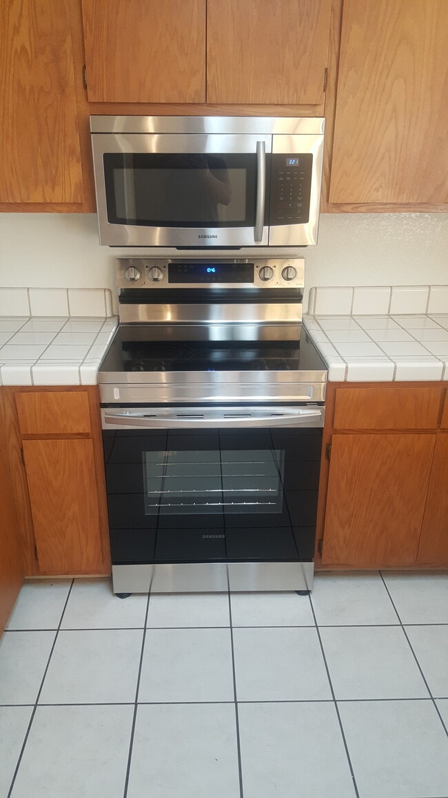 Photo - 2504 N Walnut Rd