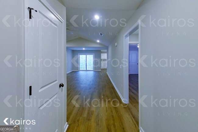 Photo - 148 Cottage Grove Rd