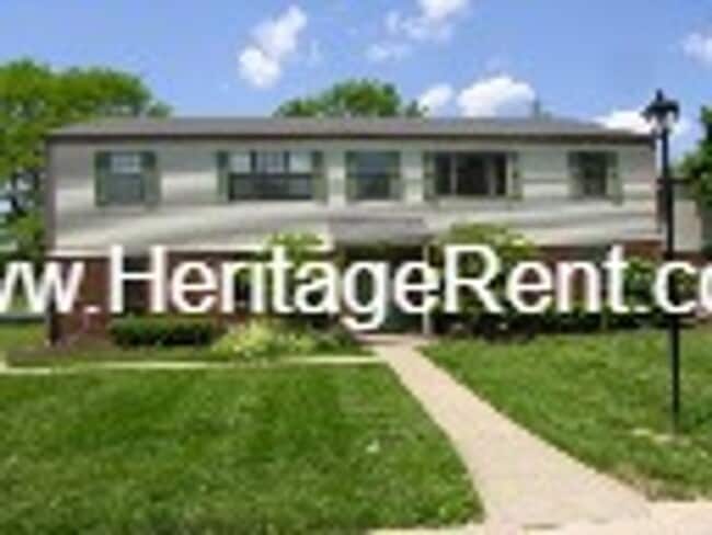 Building Photo - Affordable 1st floor Reading Condo with Pool Unit B