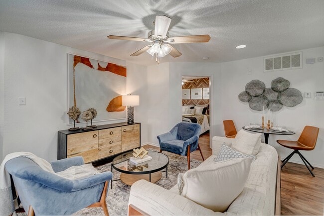 Photo - Fountain Wood