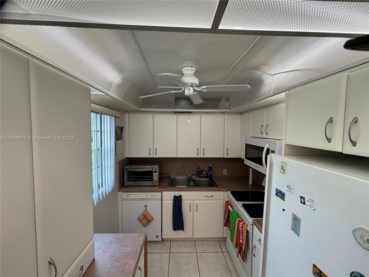 Photo - 403 Brighton J Unit 55AND OLDER FURNISHED