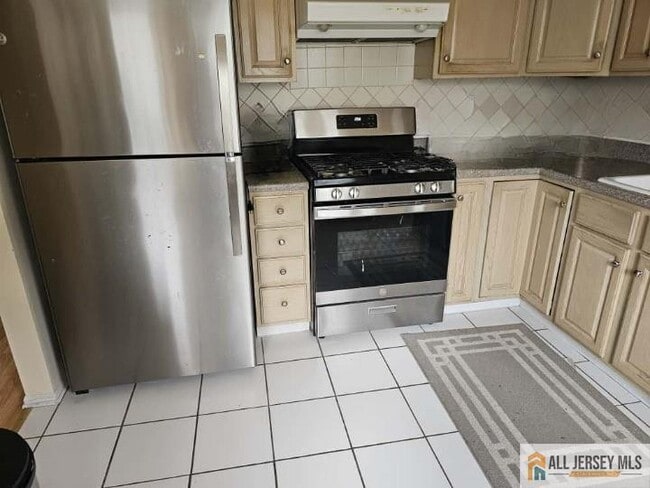Photo - 1402 Cypress Ln