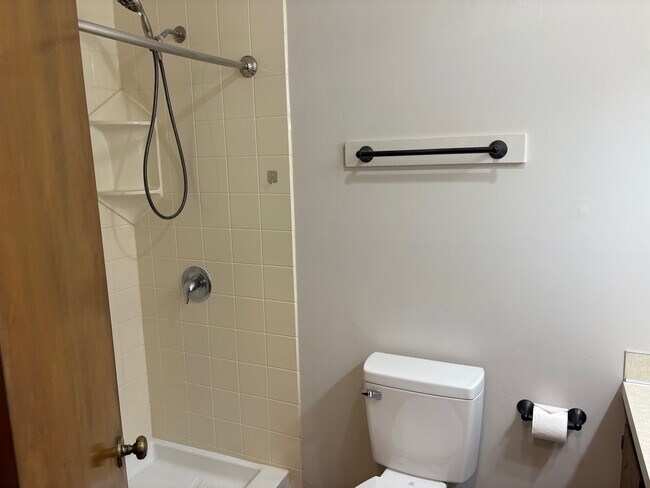 Photo - 2066 Eaker Dr