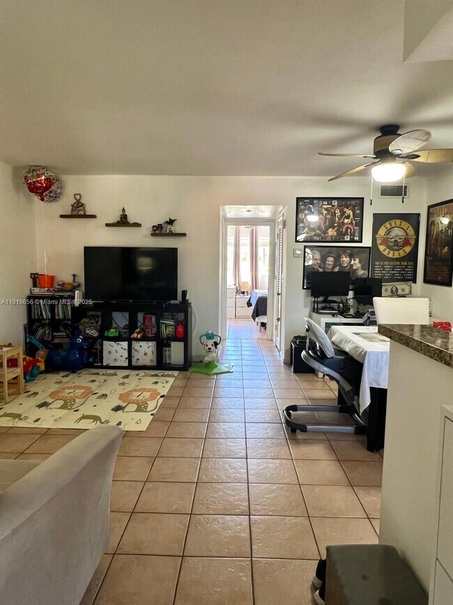 Photo - 270 Layne Blvd Unit 208