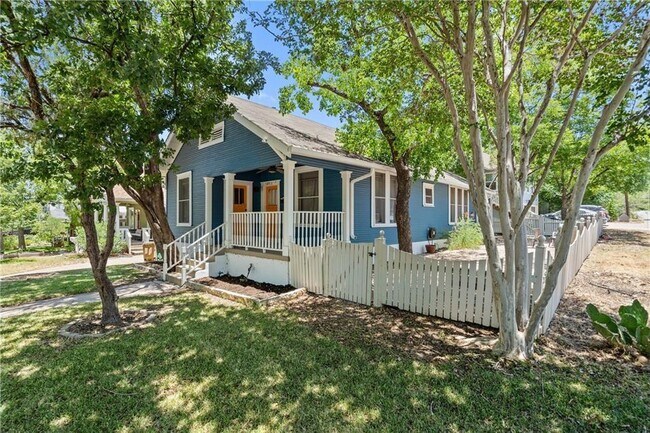 Photo - 1811 Nickerson St