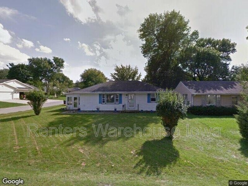 Photo - 703 W Pleasant St