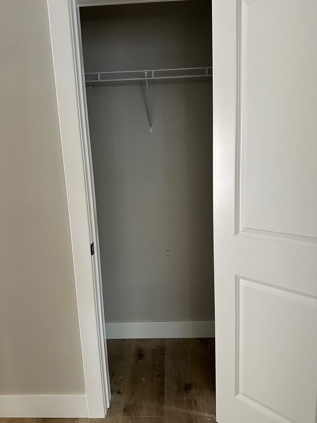 Photo - 451 W Lombard St