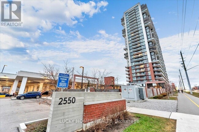 Photo - 2550 Simcoe St N Unité 317