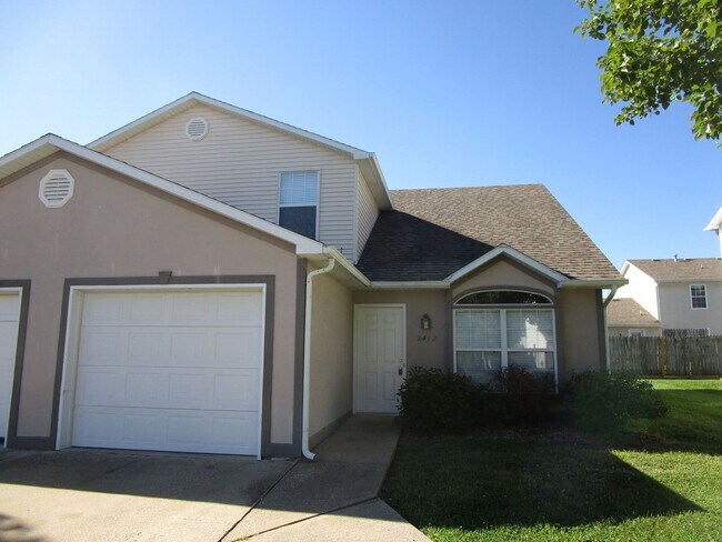 Building Photo - 2412-2414-2414 Calder Ct Unit 2412 Calder Ct.