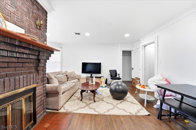 274 Crawford Terrace