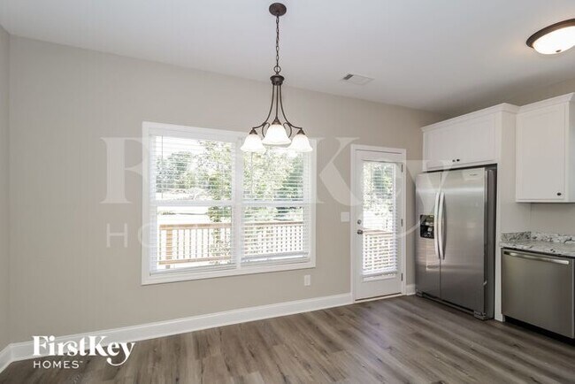 Photo - 108 Woodside Ct