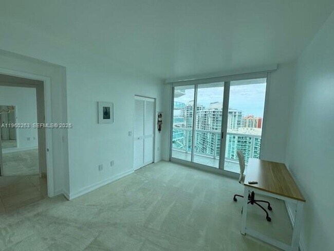 Photo - 16400 Collins Ave