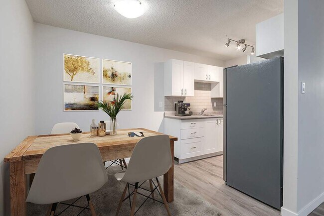 Photo - Camden Villa