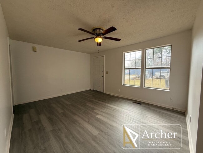 Photo - 98 Dougherty St