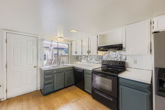 Photo - 3502 S Kittredge St Casa