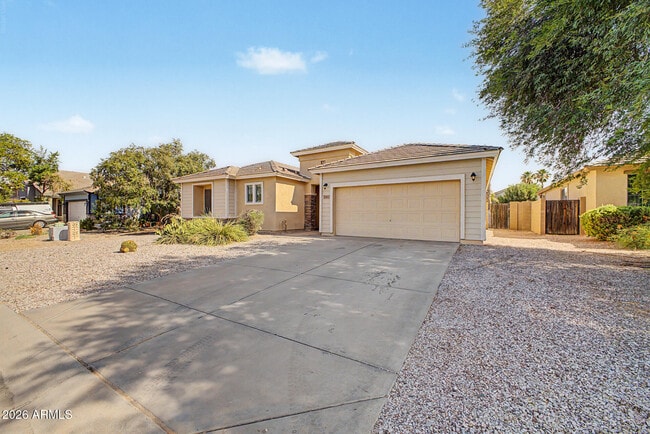2465 W Quick Draw Way