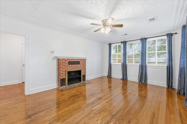 Photo - ? Move-In Special — Limited Time Only! ? Move in on or before December 31st, 2025, and enjoy $200...