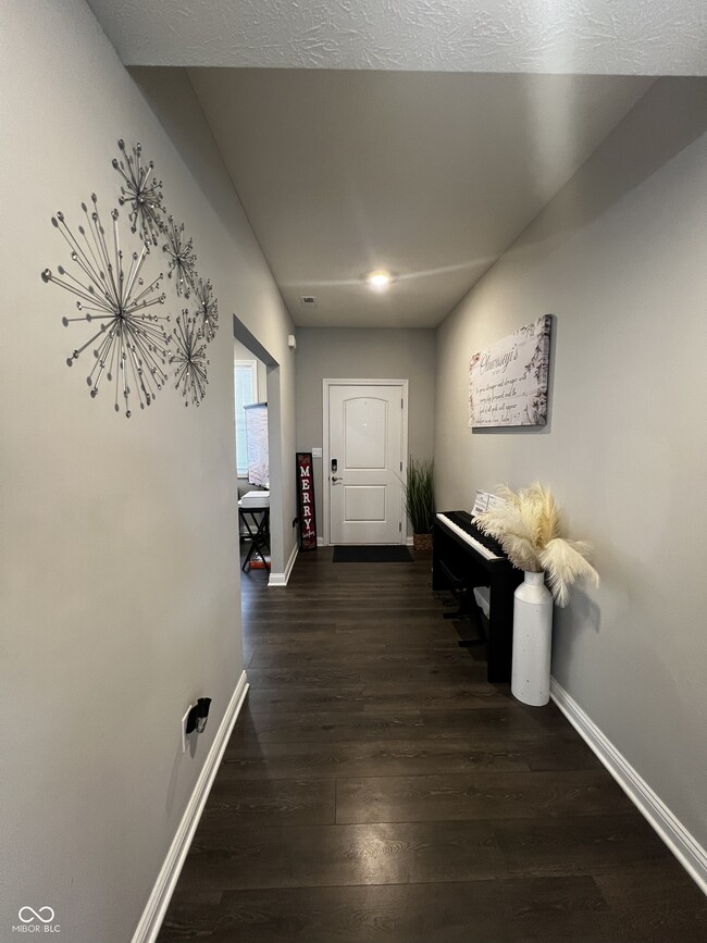 Photo - 7329 Doyal Dr