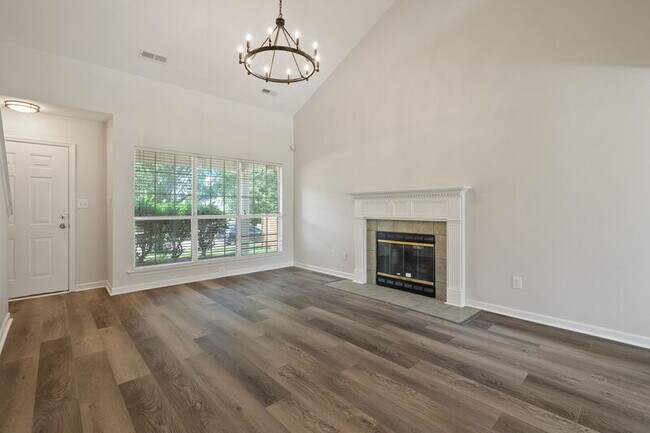 Photo - 142 Bremerton Dr SW