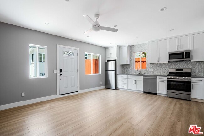 Photo - 21303 Celes St