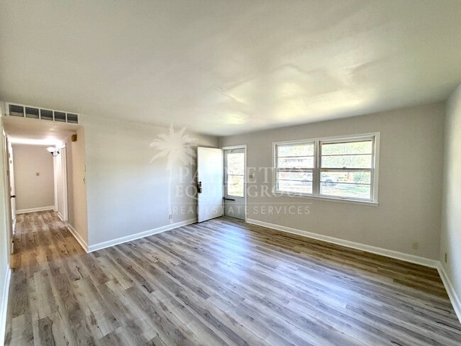 Photo - 4224 Kildare Dr