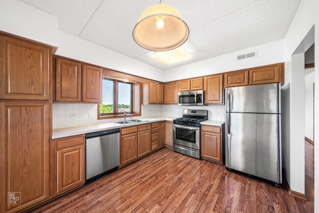 Photo - 5555 N Cumberland Ave Unit 711