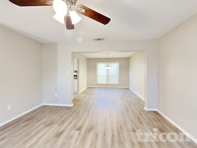 Photo - 4103 Orchard Hill Dr