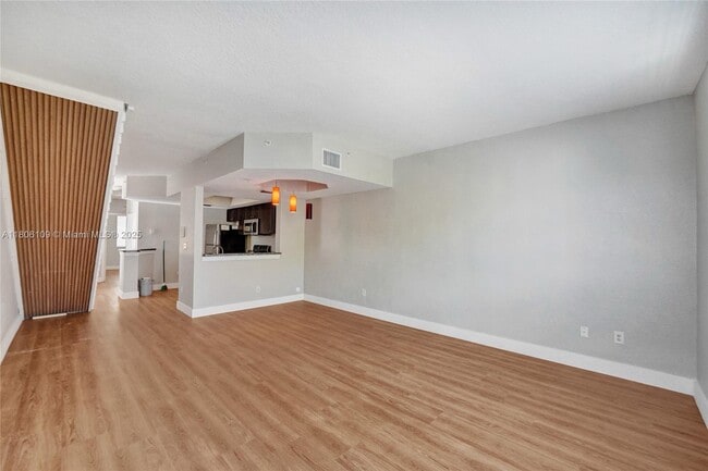 Photo - 781 SW 148th Ave