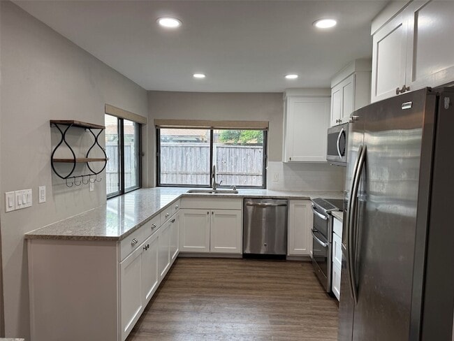 Photo - 15745 Covewood Cir