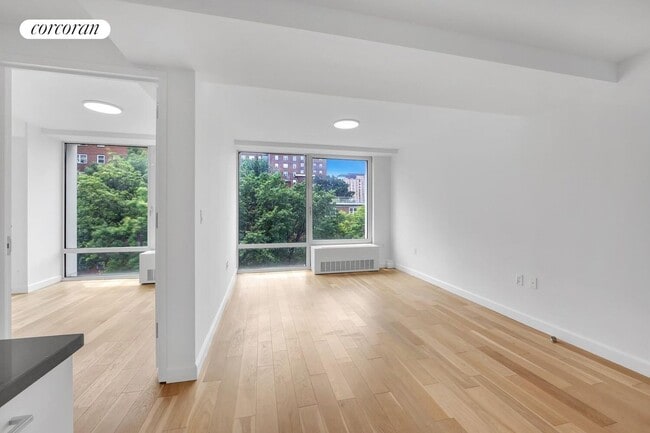 Building Photo - 111 E 115th St Rental