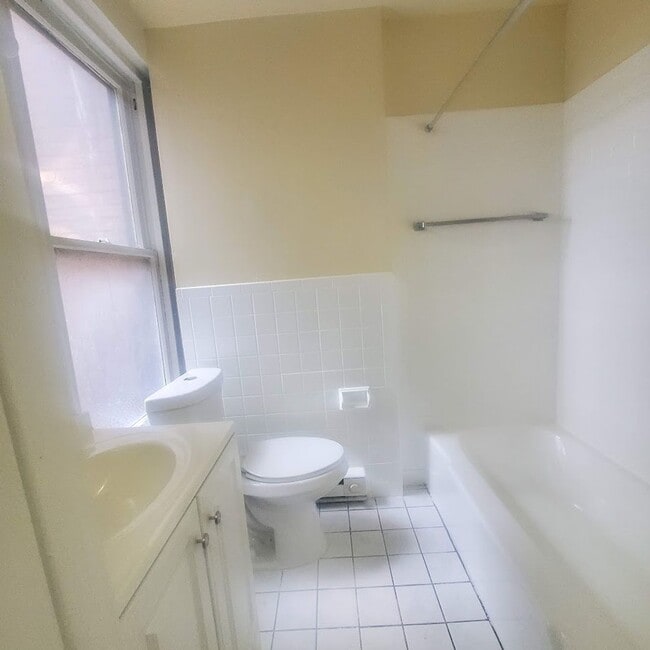 Photo - 37 S 13th St Unit 37 S 13th Street:  1