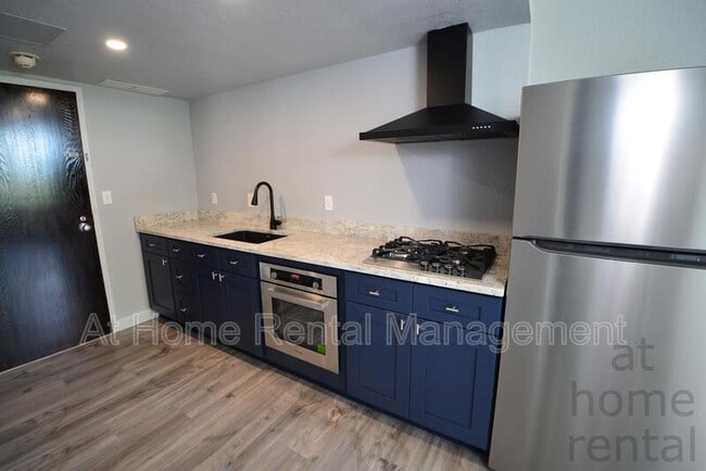 Photo - 410 W 7th St Unit 430 - 1