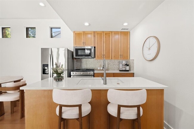 Photo - 2410 Sharon Ln