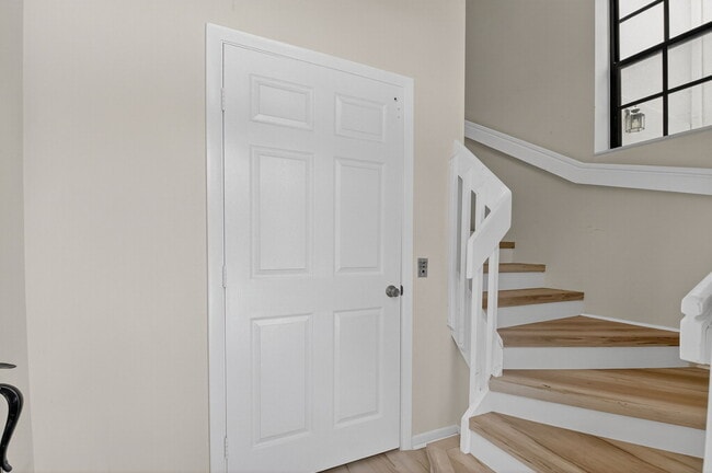 Photo - 5136 Floria Dr