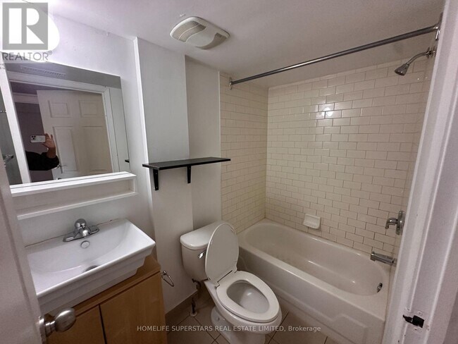 Photo - 38 Kensington Pl Unit 204