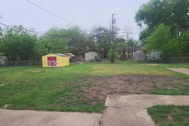 Photo - Cute 3 bed 1 bath home with garage