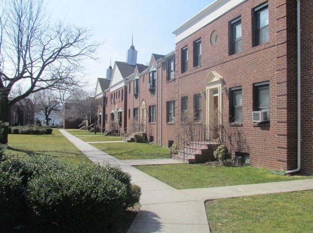 66-70 Tulip Avenue Apartments