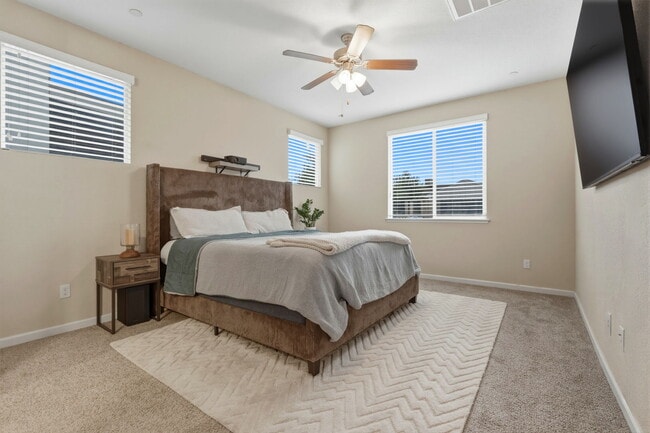 Photo - 1161 Greenbrier Dr