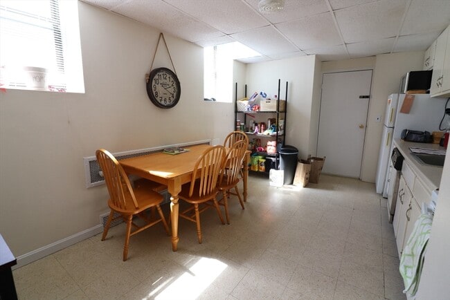 Photo - 32 Park St Unit B3