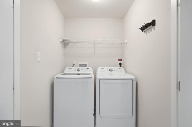 Photo - 43 Cecily Way