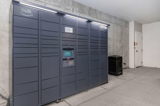 SMC - Amazon Lockers 1