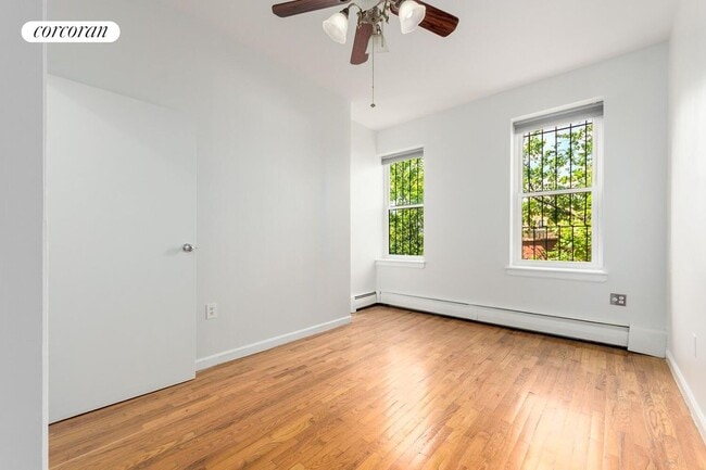 Photo - 2072 5th Ave