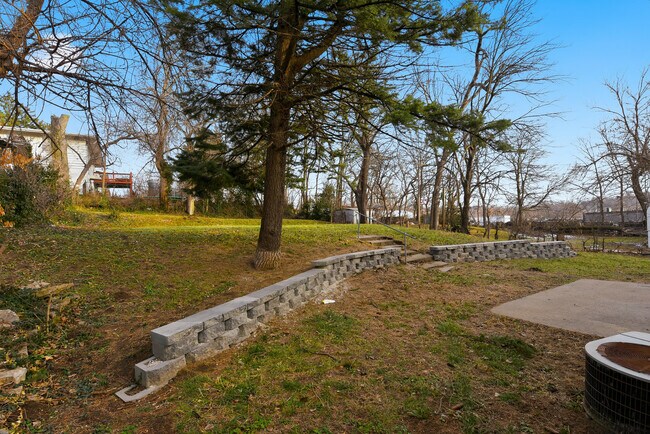 Photo - 4677 N 60th St