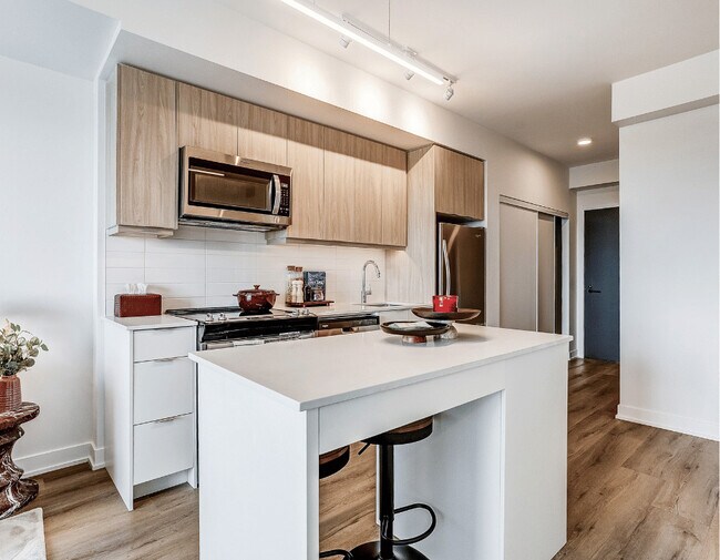 610 Martin Grove