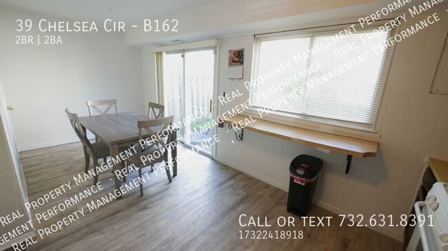 Photo - 39 Chelsea Cir